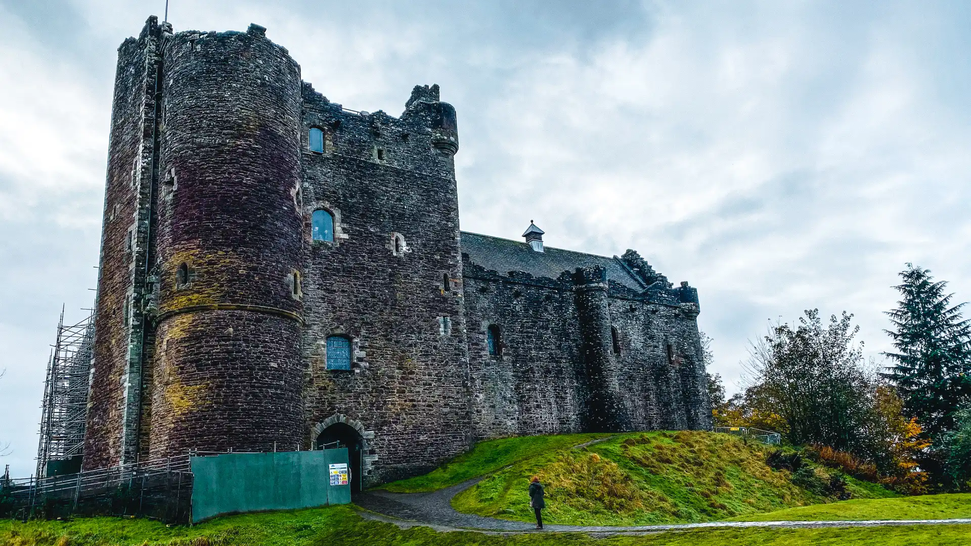 Edinburgh to Inverness Transfer - Doune Castle (Chauffeur; Taxi; Tours; Private Hire Car) Edinburgh to Inverness Transfer - Doune Castle (Chauffeur; Taxi; Tours; Private Hire Car)