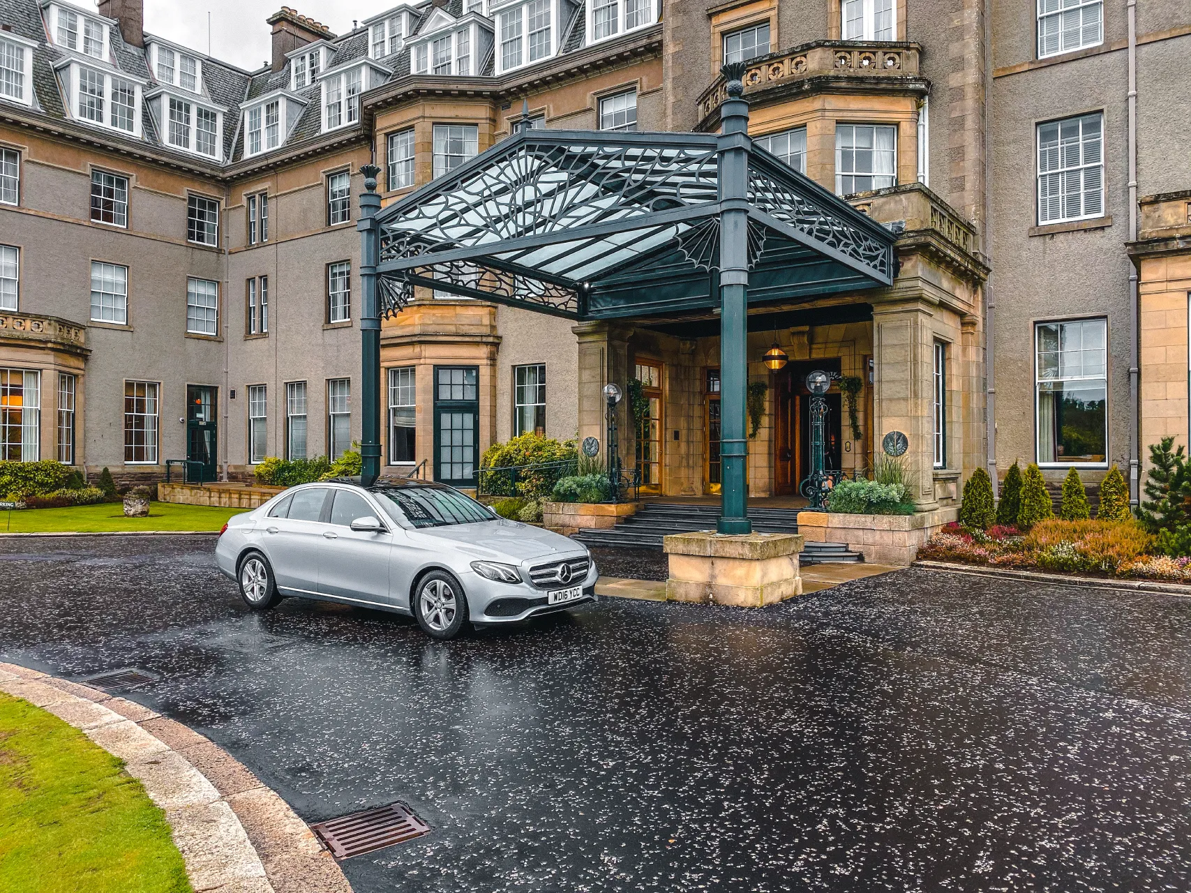 Edinburgh to The Gleneagles Hotel Transfer (Chauffeur; Taxi; Tours; Private Hire Car) Edinburgh to The Gleneagles Hotel Transfer (Chauffeur; Taxi; Tours; Private Hire Car)