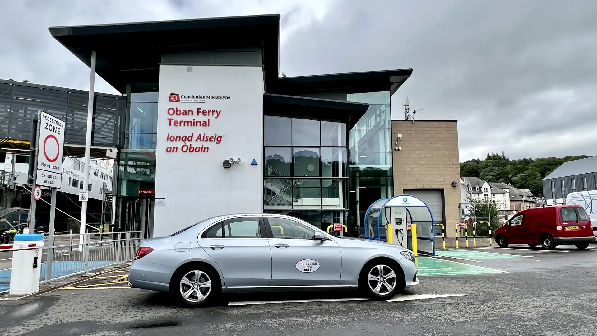 Glasgow to Oban Transfer - Oban Ferry Terminal (Chauffeur; Taxi; Tours Private Hire Car) Glasgow to Oban Transfer - Oban Ferry Terminal (Chauffeur; Taxi; Tours Private Hire Car)