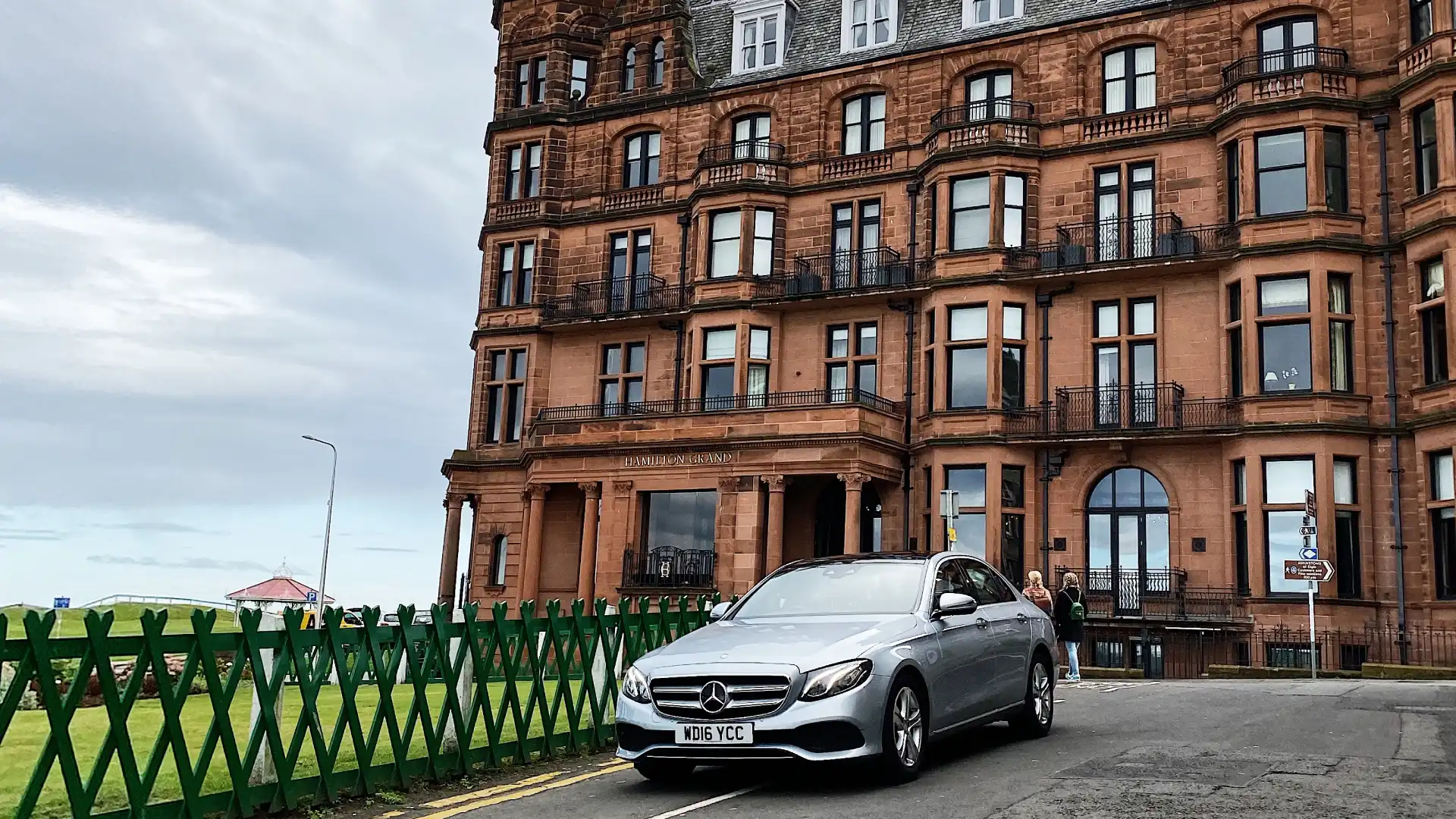 St Andrews to Edinburgh Transfer (Chauffeur; Taxi; Tours; Private Hire Car) St Andrews to Edinburgh Transfer (Chauffeur; Taxi; Tours; Private Hire Car)