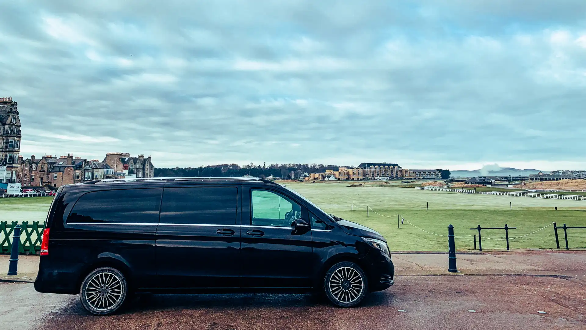 St Andrews to Edinburgh Transfer (Chauffeur; Taxi; Tours; Private Hire Car) St Andrews to Edinburgh Transfer (Chauffeur; Taxi; Tours; Private Hire Car)
